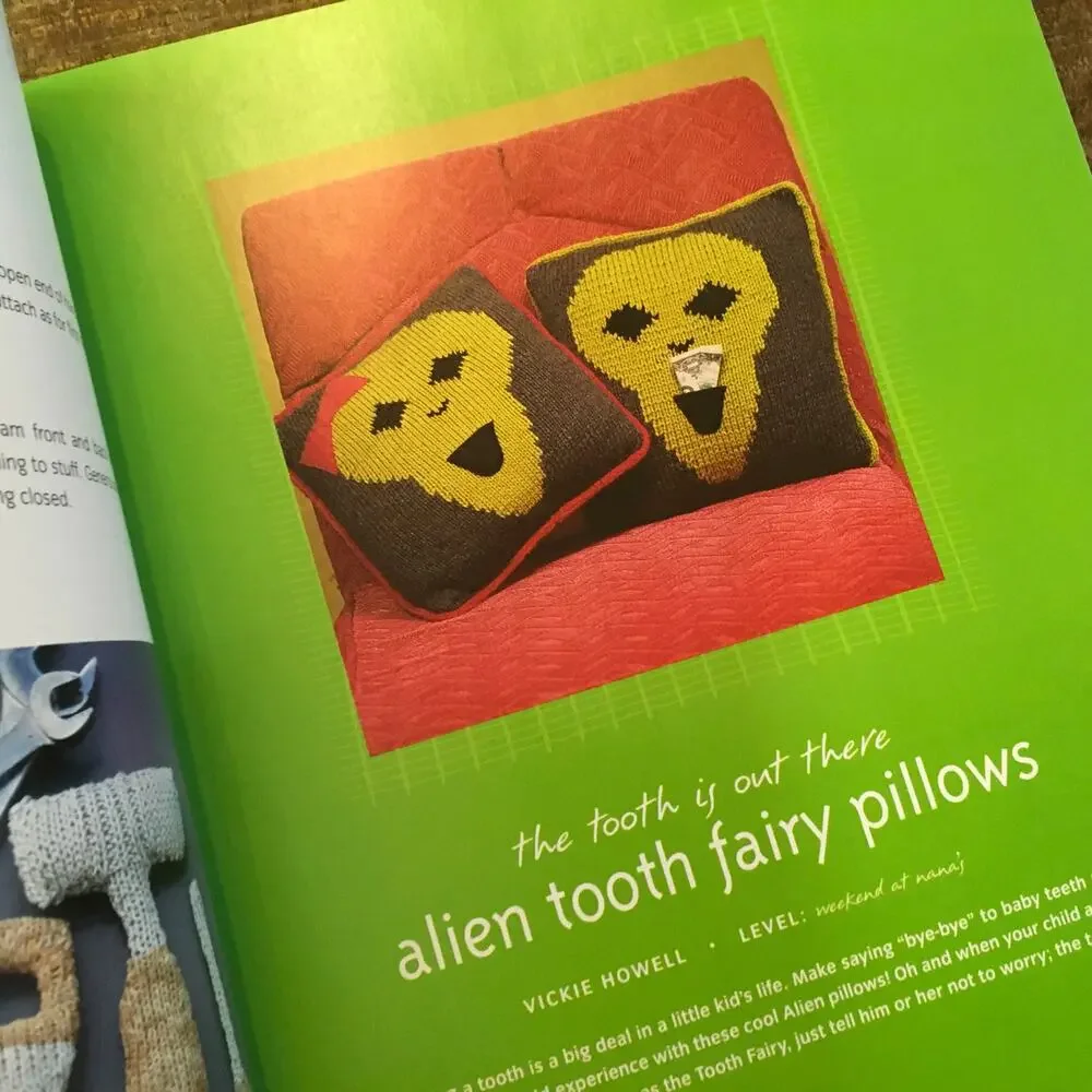 New Knits on the Block: Guide to Knitting what Kids Really Want Pattern Book